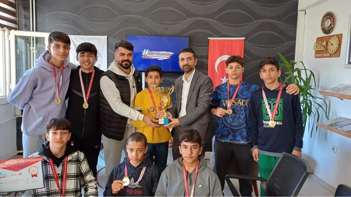 Futsal Okullar Arası Müsabakalarda Artuklu Birinciliği 